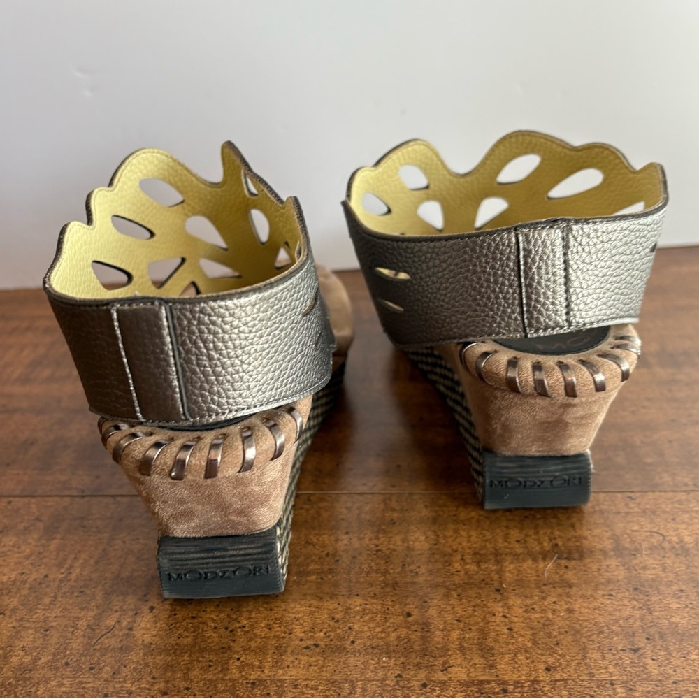 Modzori Troya 2-in-1 Reversible Thong Wedge Sandals Women 9 Pewter & Butter Cl - Picture 4 of 7